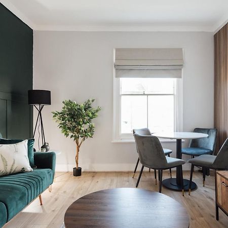 Stunning & Stylish 2 Bed Flat In West London Leilighet Eksteriør bilde