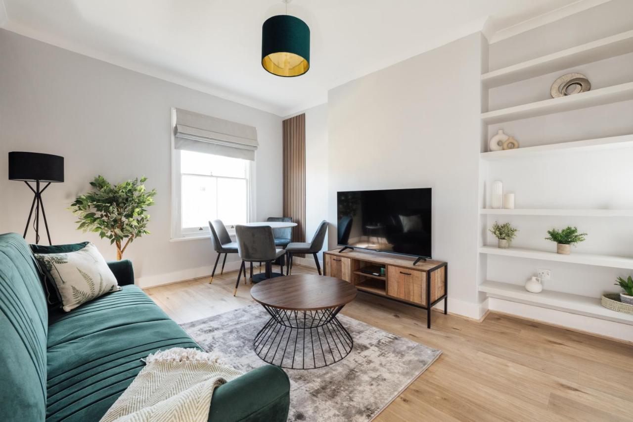 Stunning & Stylish 2 Bed Flat In West London Leilighet Eksteriør bilde