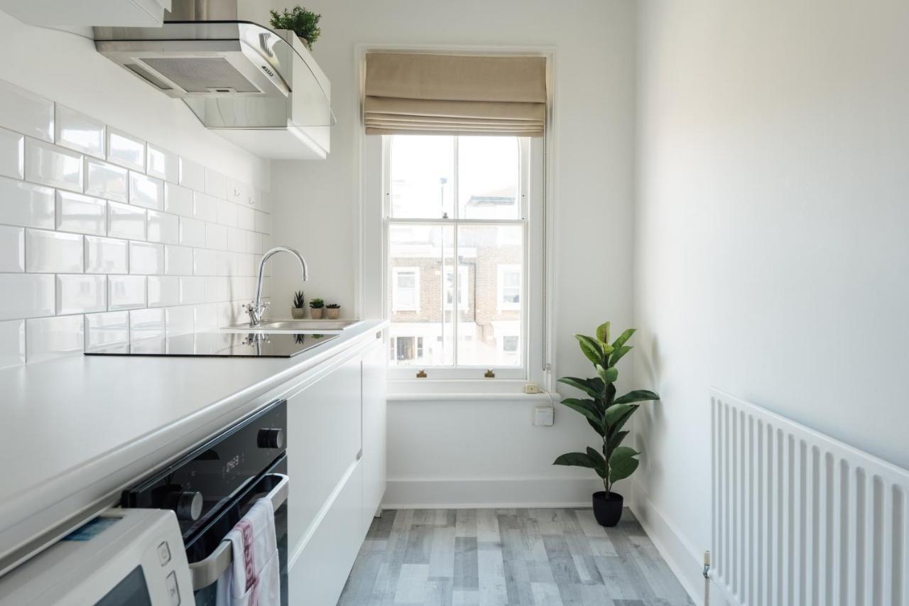 Stunning & Stylish 2 Bed Flat In West London Leilighet Eksteriør bilde