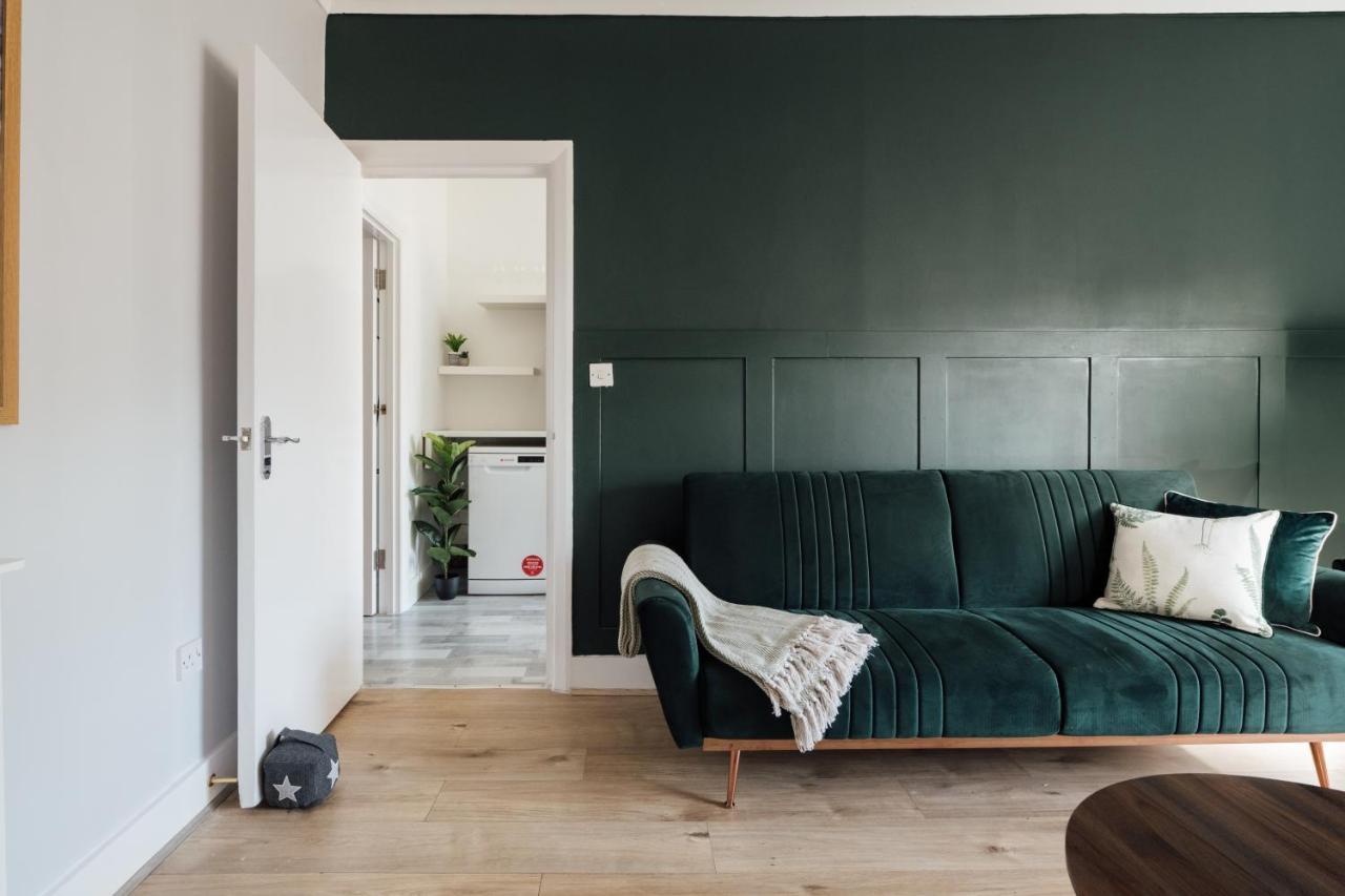 Stunning & Stylish 2 Bed Flat In West London Leilighet Eksteriør bilde